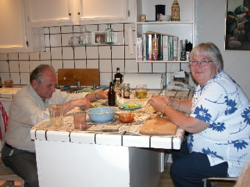 CrabFeed_72.jpg (94130 bytes)